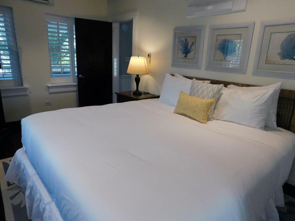 Sapodilla House Hotel Dunmore Town Buitenkant foto